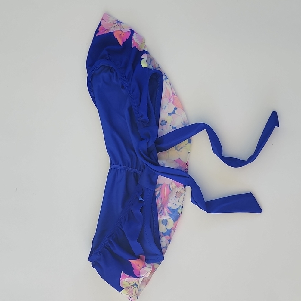 - BNWT American Eagle‎ Bikin top size Med - Picture 2 of 2